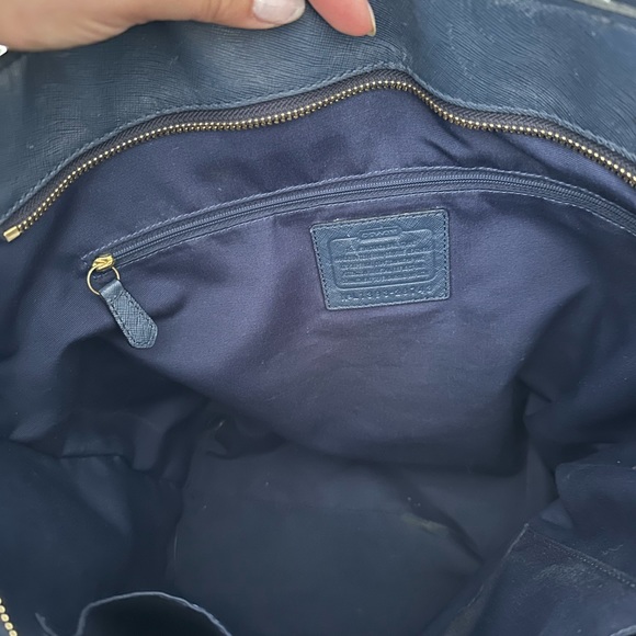 Coach Tote Bag - Picture 6 of 11